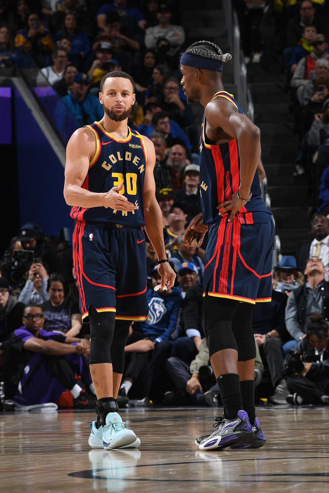 乐鱼体育-不是赢球公式？巴特勒和库里同场砍30+时 勇士0胜3负