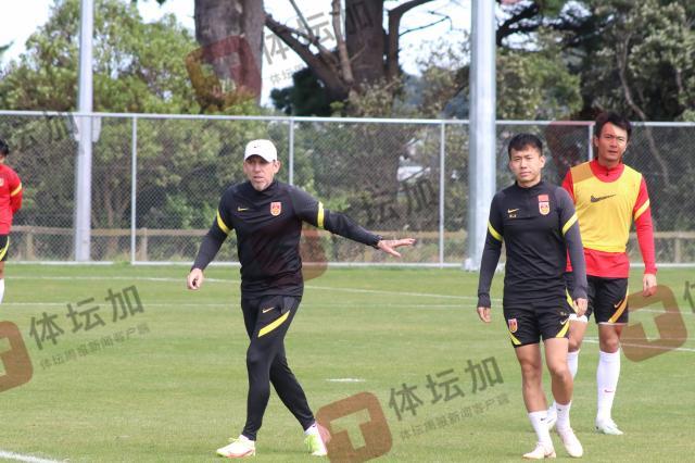 亚运队内部小结输球因思想不统一 再战将调整阵容